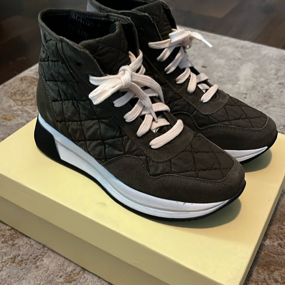 CORDANI calzature size 36, Khaki color (sage green) quilted hiking boot/sneaker